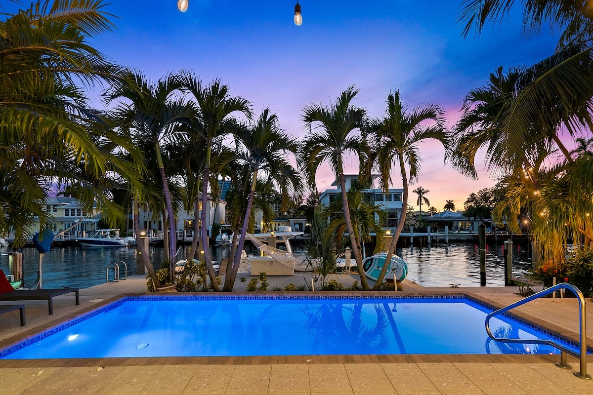 Waterfront Oasis | Heated Saltwater Pool | Bikes gallery image 5