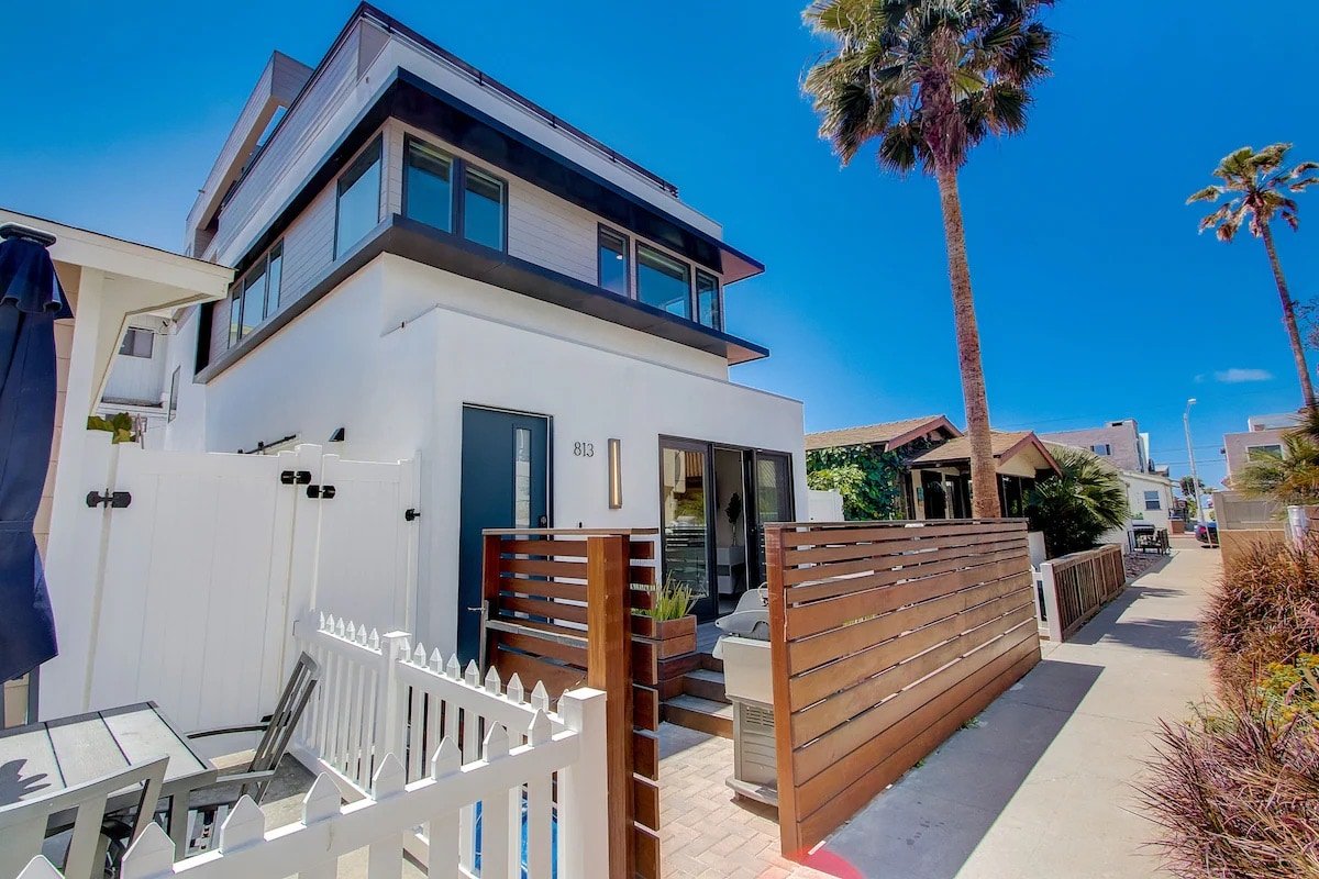 Luxury Beach Home | Rooftop, Ocean View, AC, Patio gallery image 4