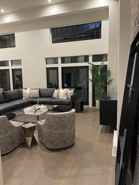 Charming Loft with Exposed Brick gallery image 4