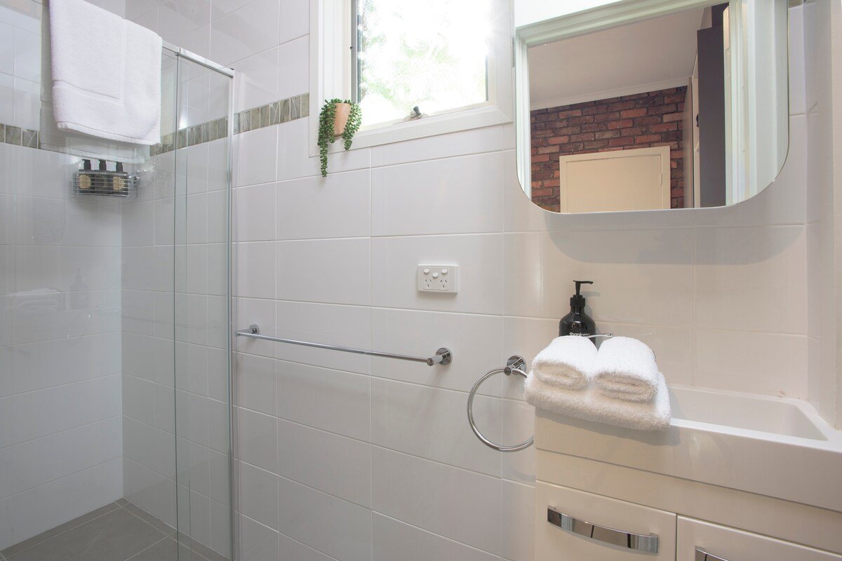 Elliott Lodge – for Family/Pets gallery image 5