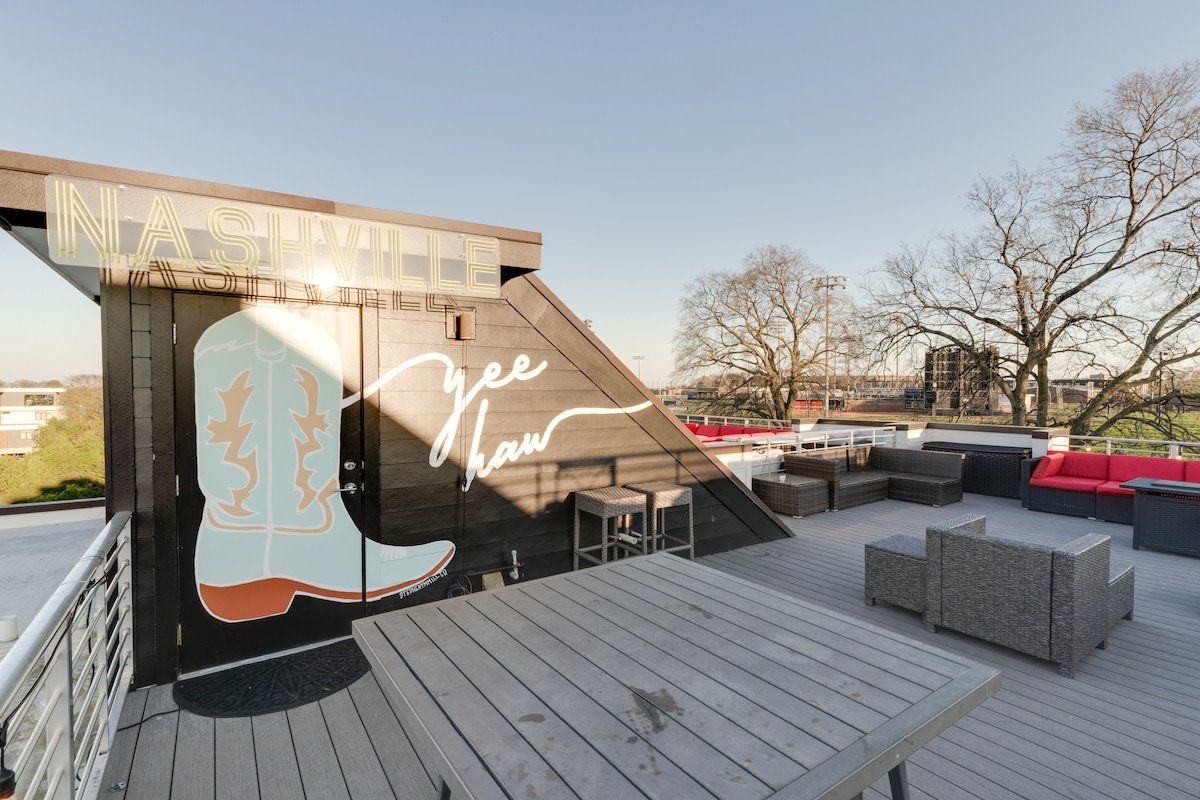 A3) New GULCH HOME – 4BR – AMAZING VIEWS gallery image 4