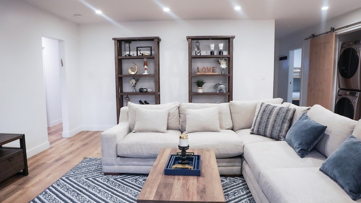 Home of Los Angeles gallery image 3