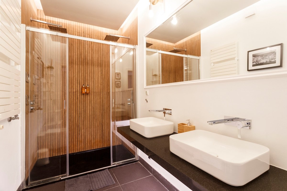 GLAMOROUS AND CENTRAL ALFAMA RIVERVIEW gallery image 4