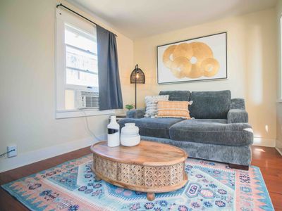 2br great value near downtown