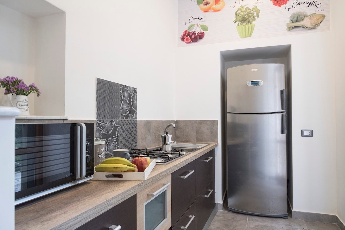 B&b, la casa di flora centro storico Giardino. gallery image 5