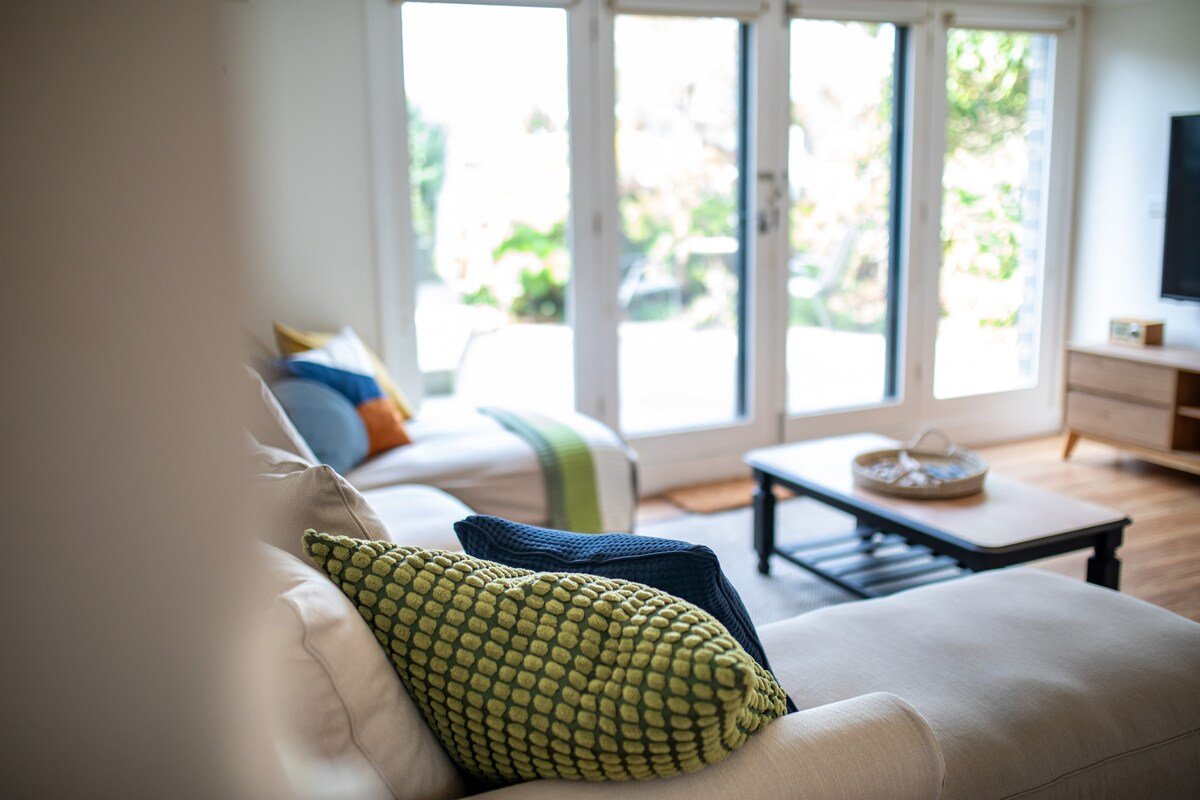 Aurora gallery image 5