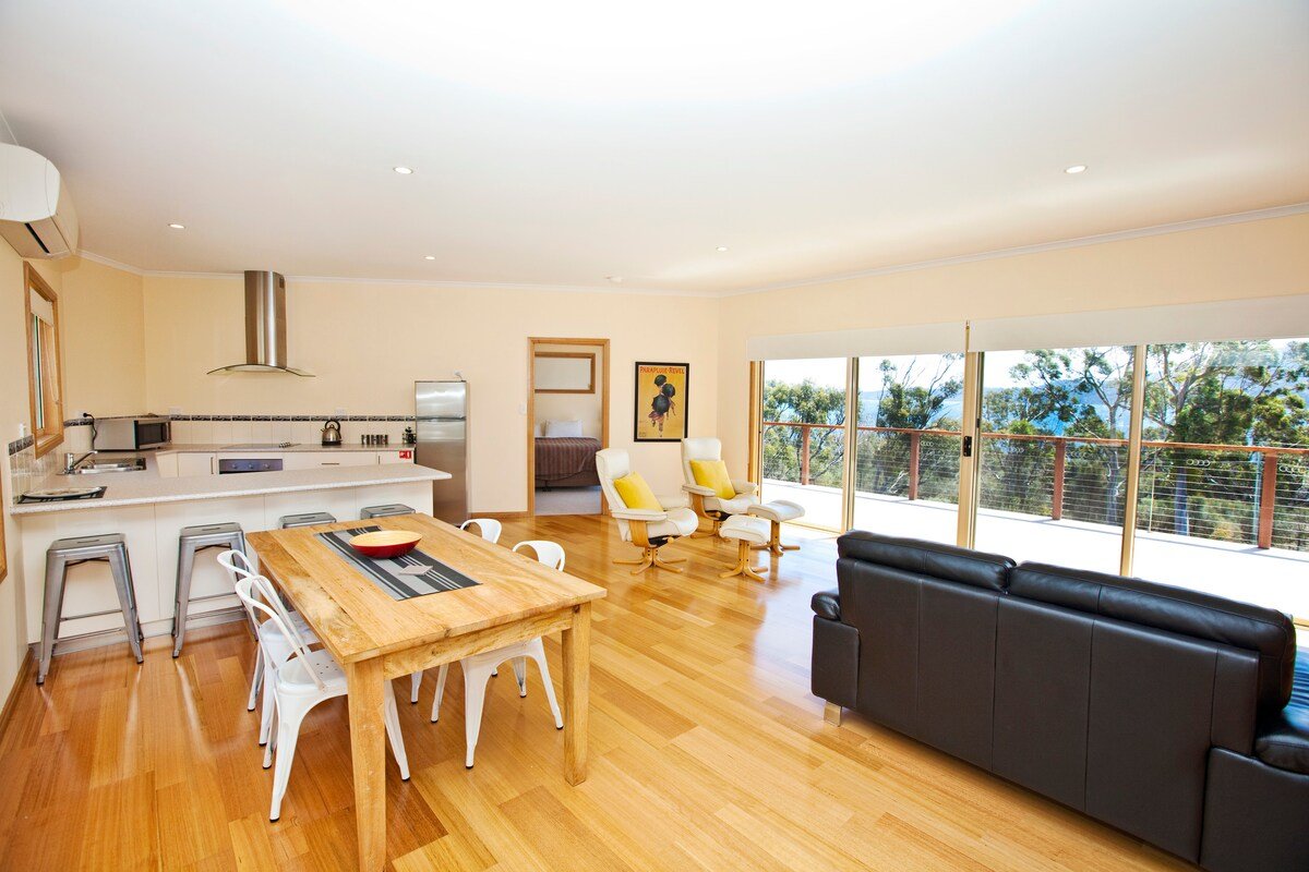 Curlew Villa gallery image 4