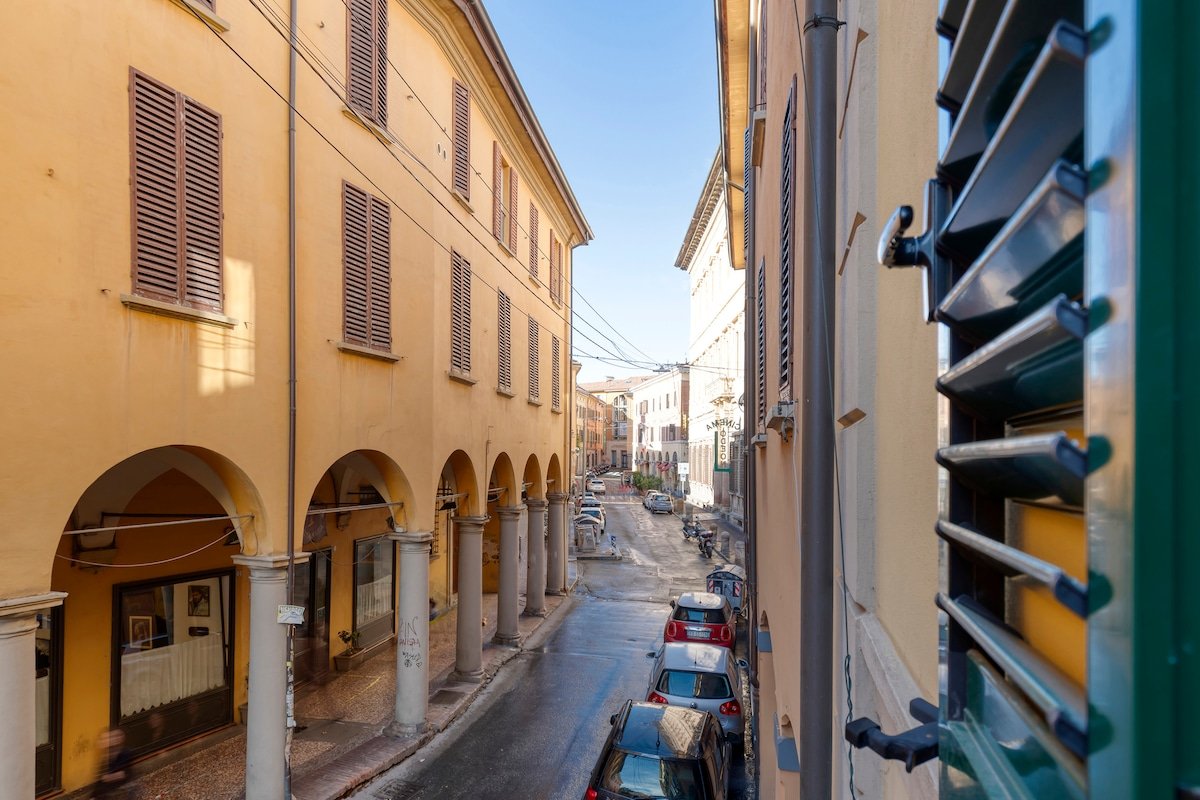 Fine Arts Apartment x5 gallery image 3