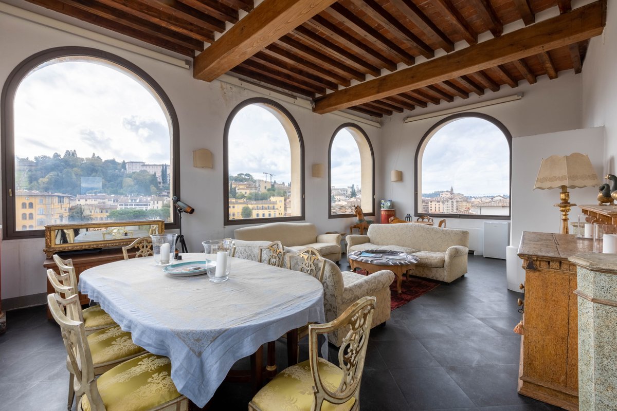Attico con terrazza vista panoramica 360 Firenze