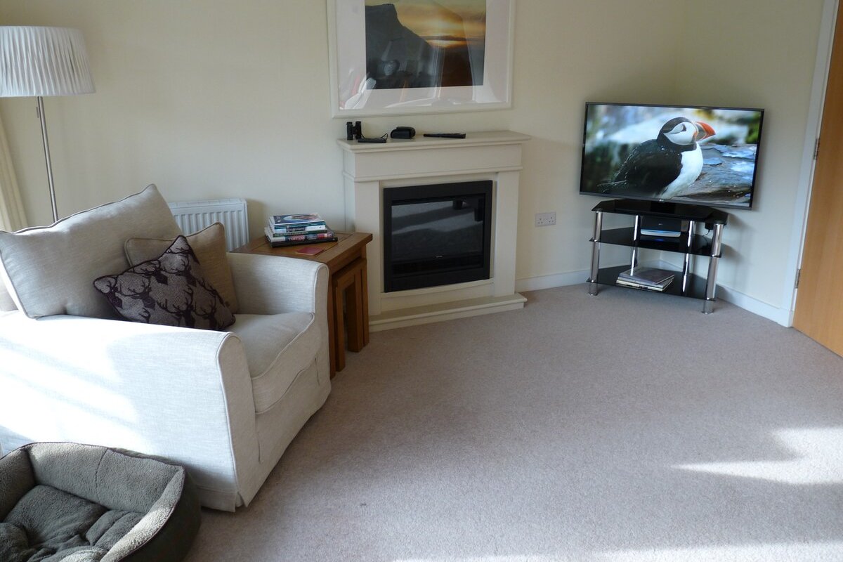 Modern Town-house in an historic Capital City. gallery image 5