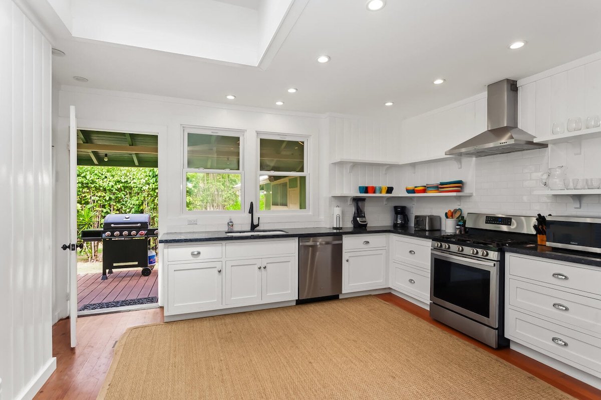 koolkondo Ohana House with Pool by the beach gallery image 4