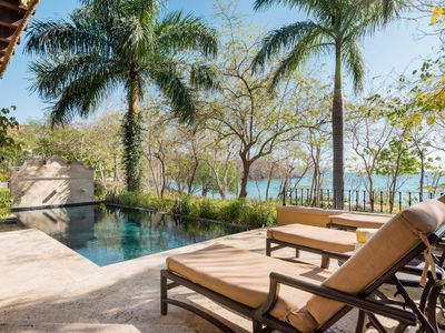 Oceanfront Villa, Pool & Beach Club – Casa Tom