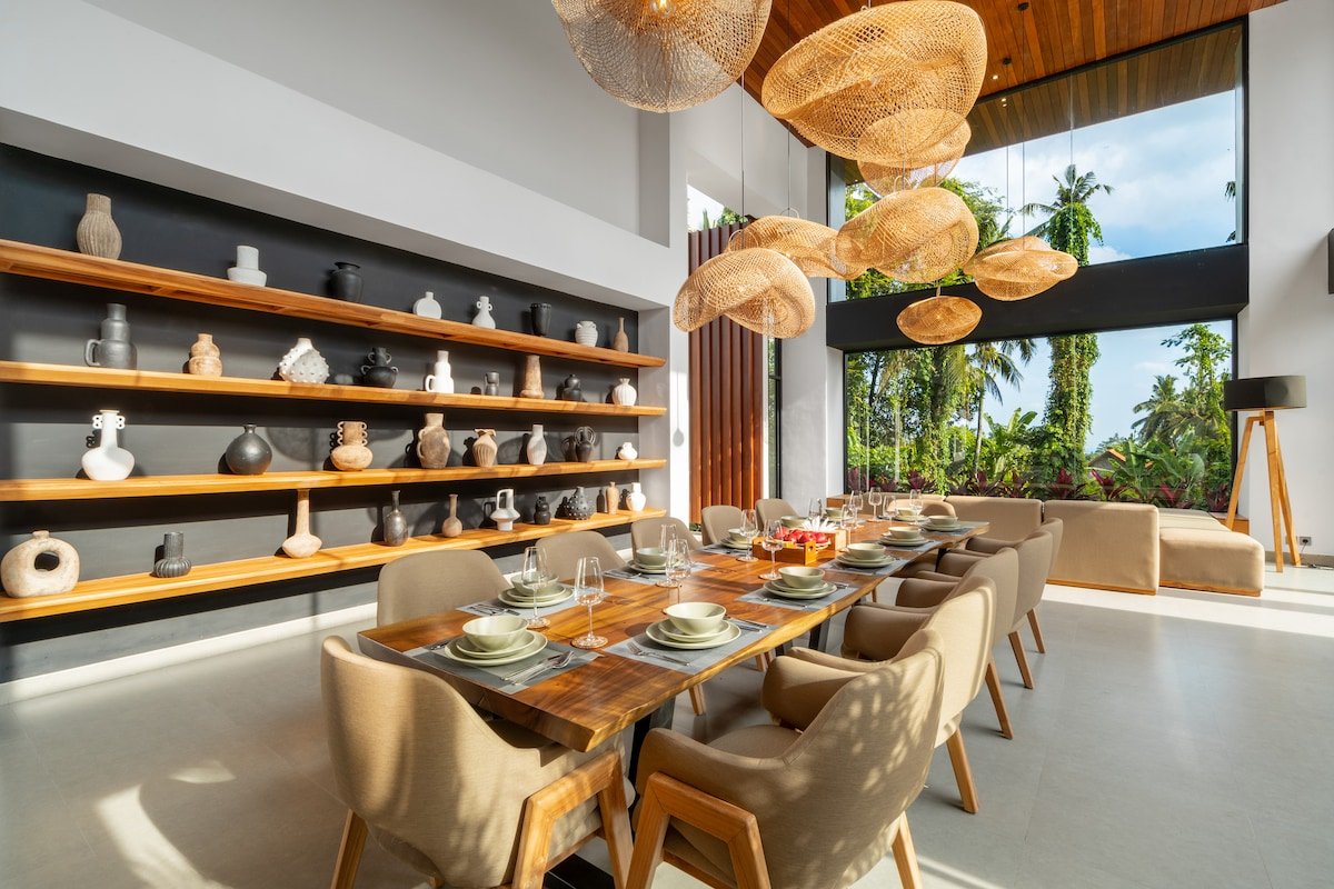 Dada : 6 BR Villa w/ Jacuzzi, Gym, & Jungle View gallery image 4