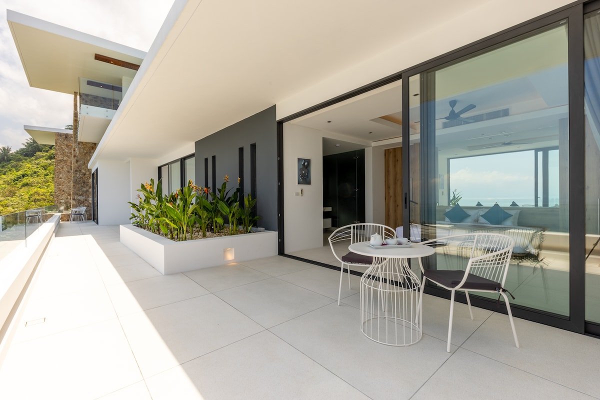 Newly Open Villa Blue View Luxe Stunning Seaviews gallery image 4