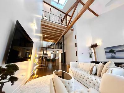 3 Floor OLD MTL Waterfront PH