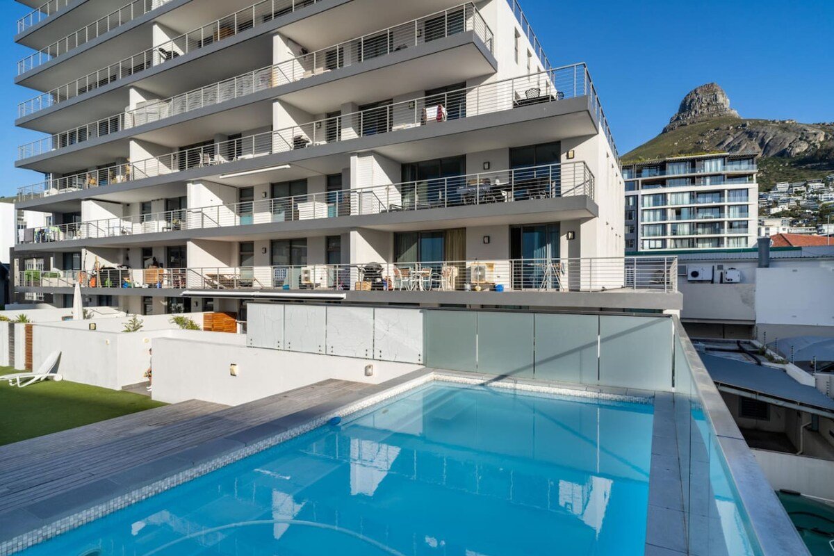 Serene 3 Bed With Beautiful Ocean Views gallery image 3