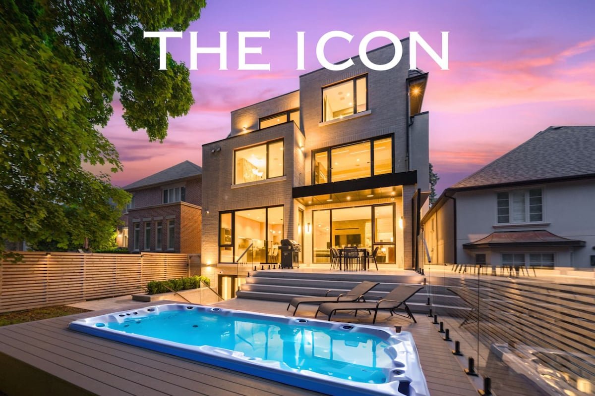 SwimSpaSauna Elevator PoolTableGits UltraLux7500SF