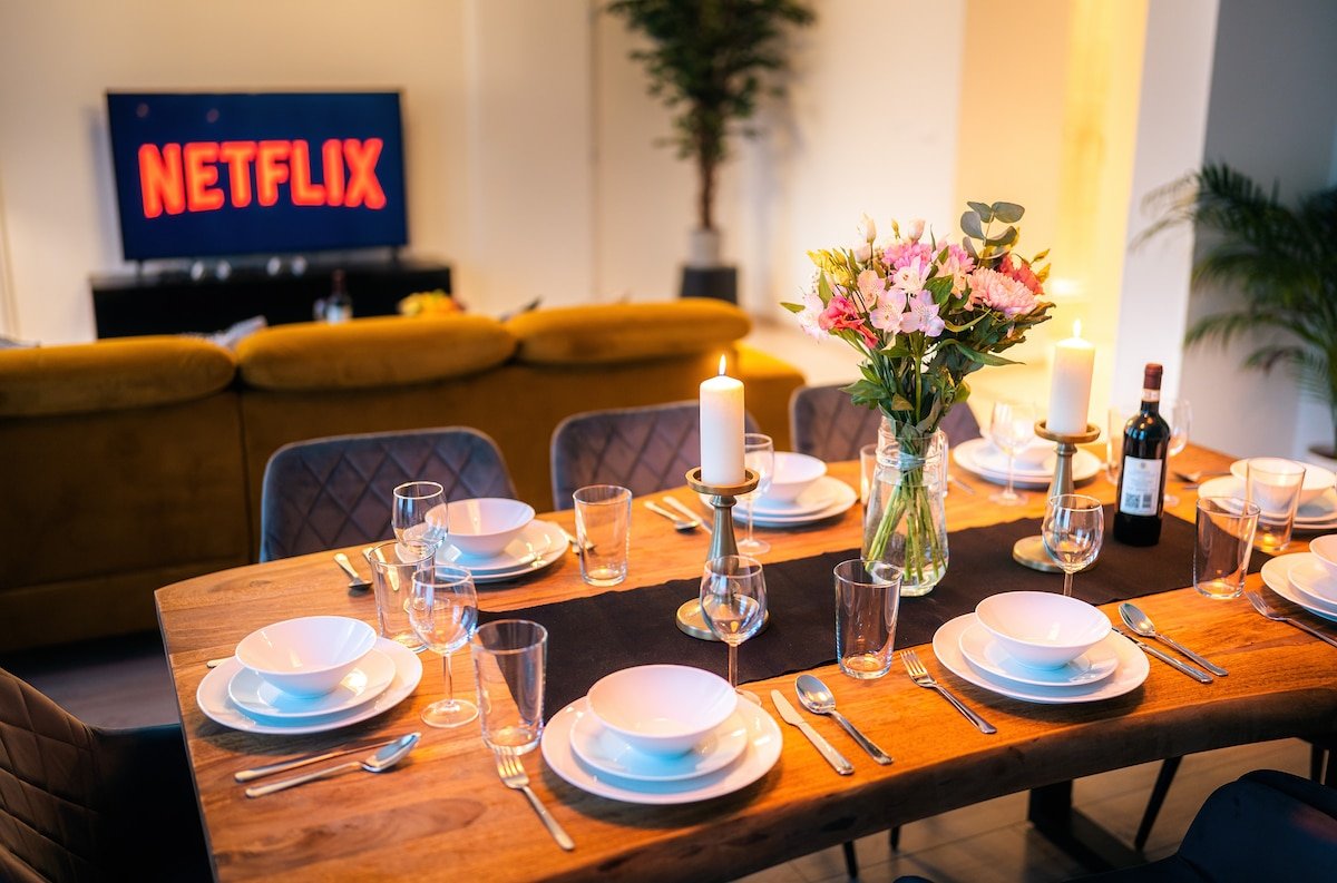 4BR+2Bath Amazing central apartment gallery image 5