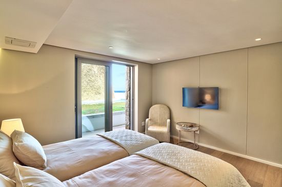 Photo 3 of Rock Bungalow accommodation in Clifton, Cape Town with 4 bedrooms and 4 bathrooms