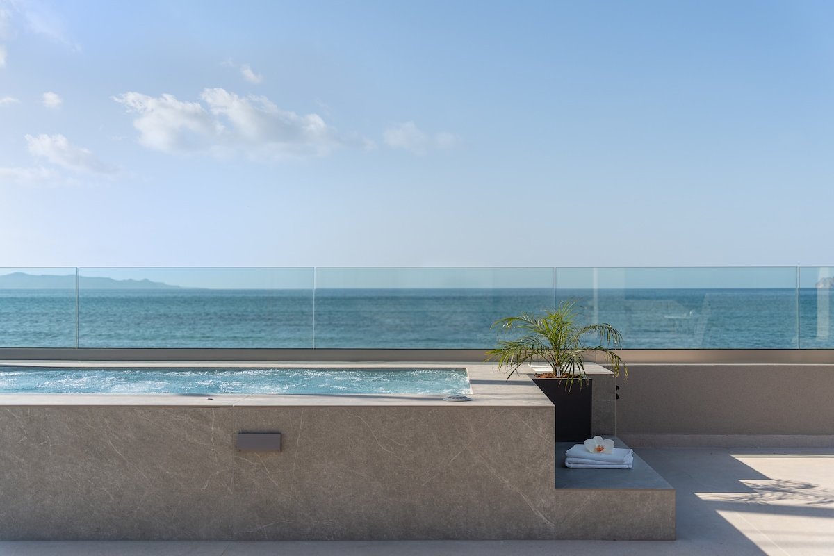 NEW VILLA EOS beach front gallery image 5