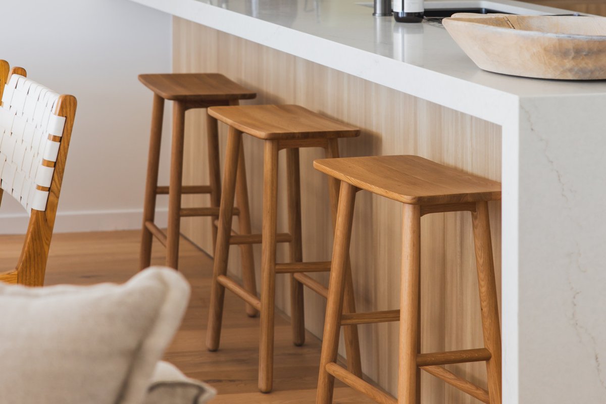 Stylish home, steps to the beach