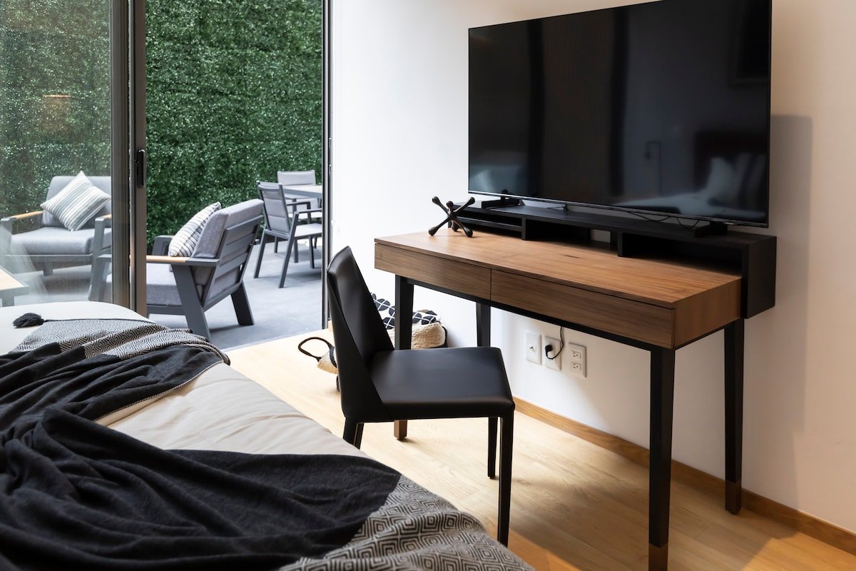 Luxury PentGarden in La Condesa! gallery image 4