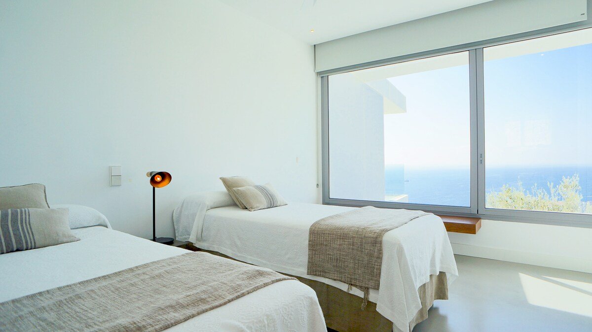 Villa Miracle gallery image 5