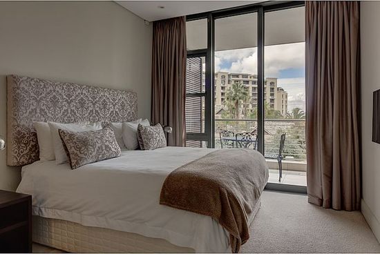 Photo 2 of Kylemore 110 accommodation in V&A Waterfront, Cape Town with 2 bedrooms and 2 bathrooms