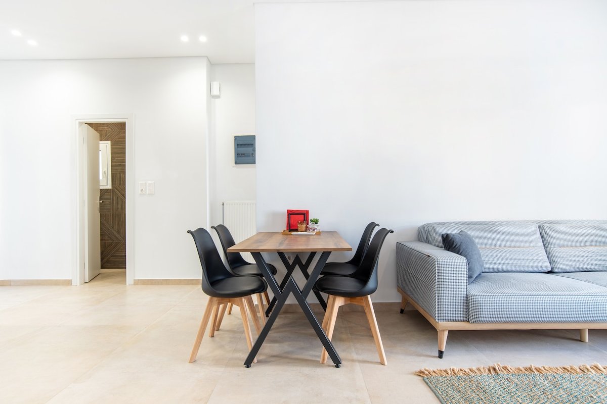 Le Βonheur Εnsoleillé gallery image 2