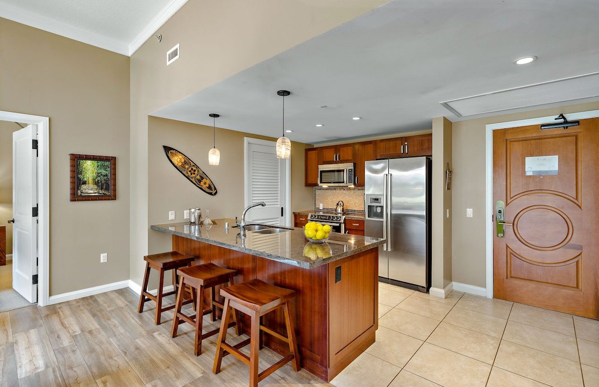 Maui Resort Rentals: Honua Kai Ground Floor 3BR gallery image 5