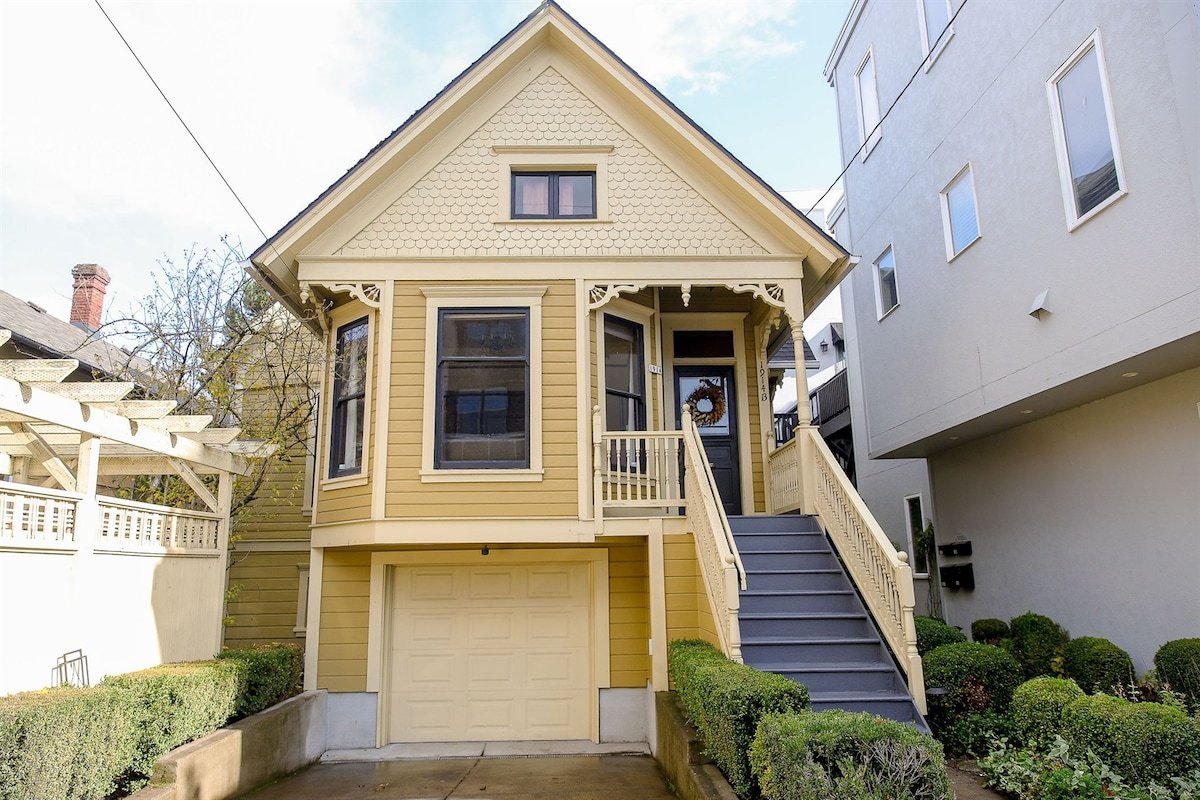 Northwest Nob Hill! Updated Spacious Home! gallery image 2