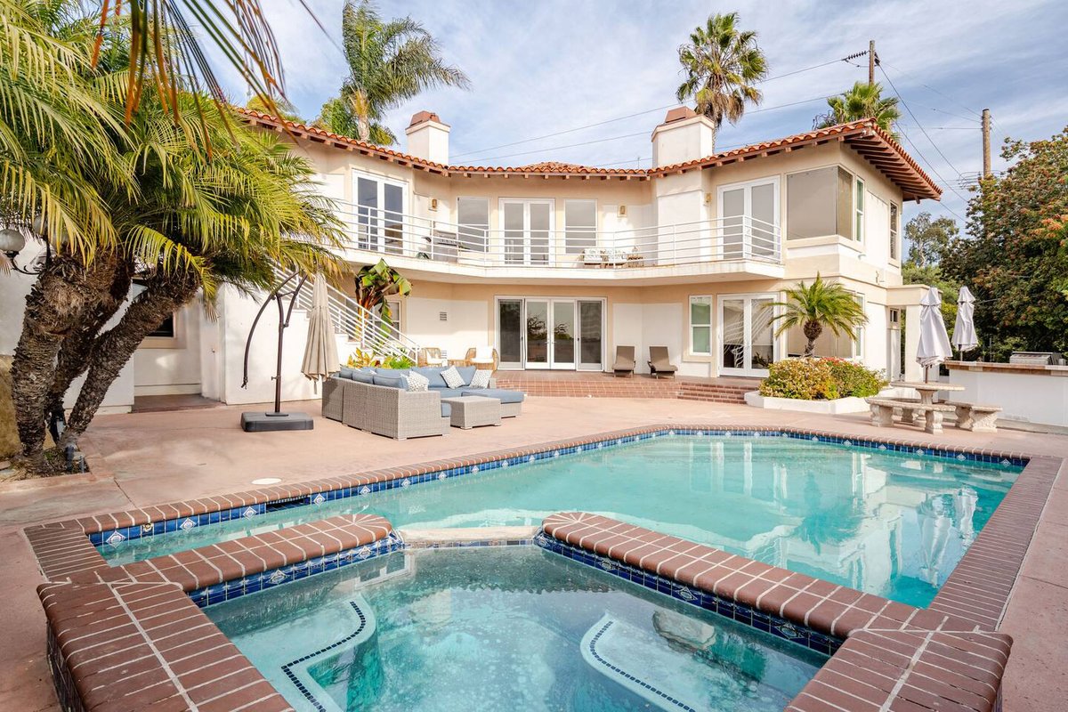 Oceanview Luxury Hilltop Villa w/ Private Pool