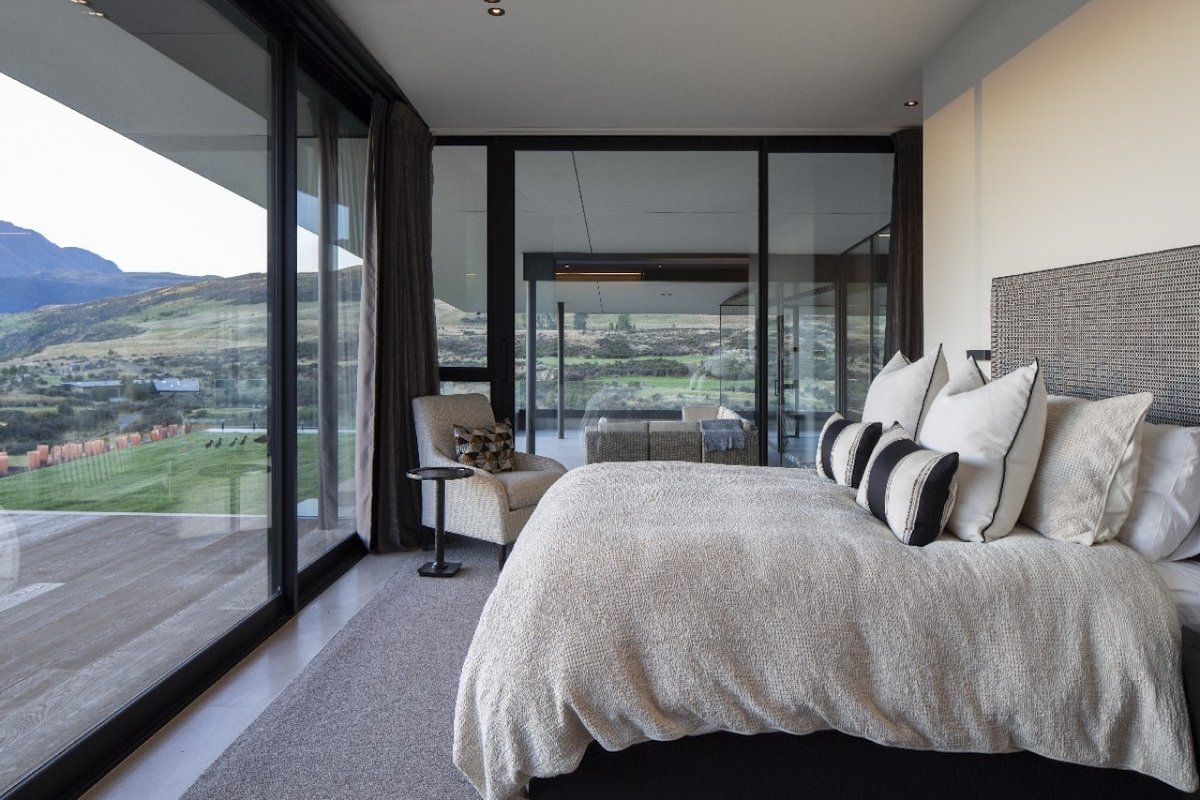 Falconridge by Sotheby’s Luxury Rental Homes gallery image 2