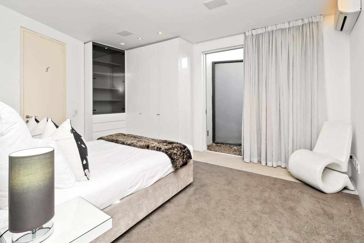 3 Bed Penthouse / Infinity Pool / No Loadshedding gallery image 5