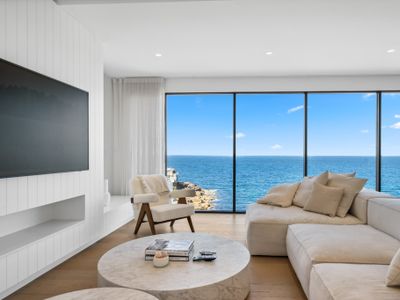 Stunning 4BR Waterfront House w/pool in Sth Coogee