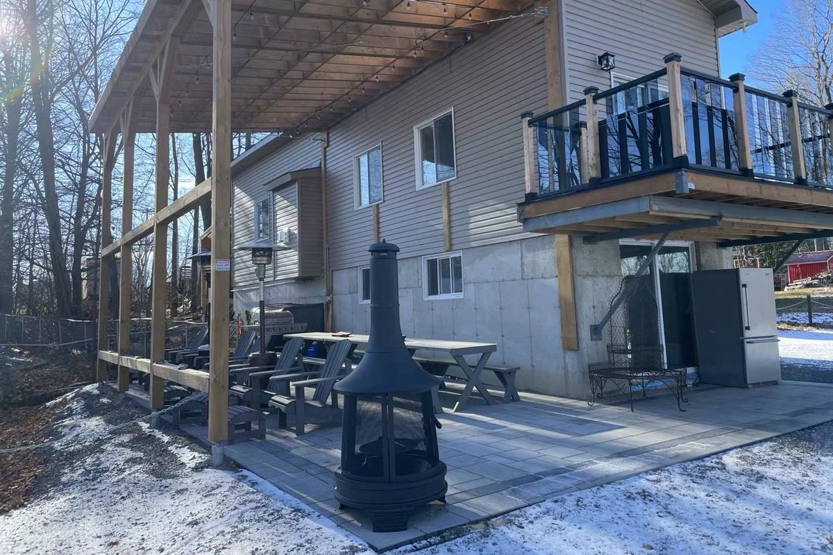 Cozy Home & Porches for Intimate Weddings/Reunions