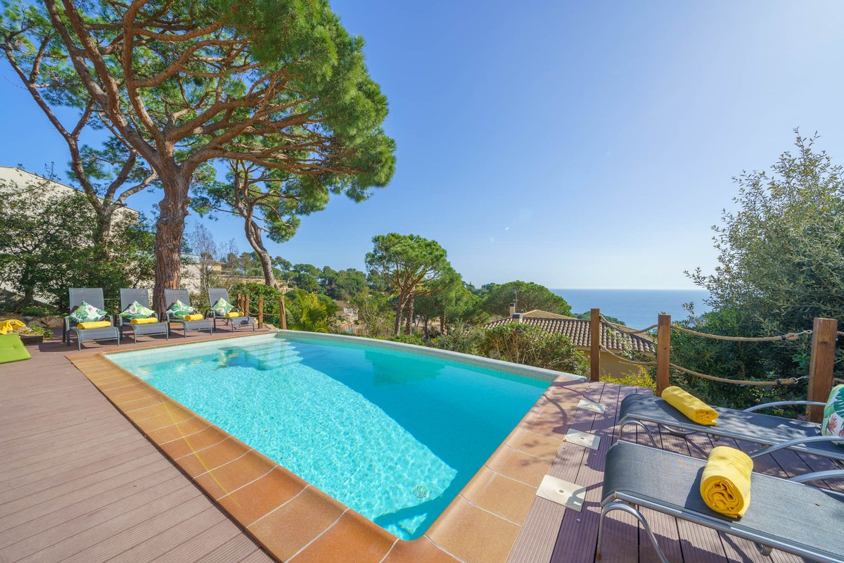 Villa Sea Breeze – Sea View, Private Pool & A/C