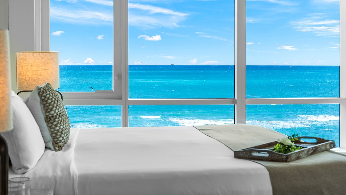 Oceanfront Private Condo at 1 Hotel & Homes -1120 gallery image 4