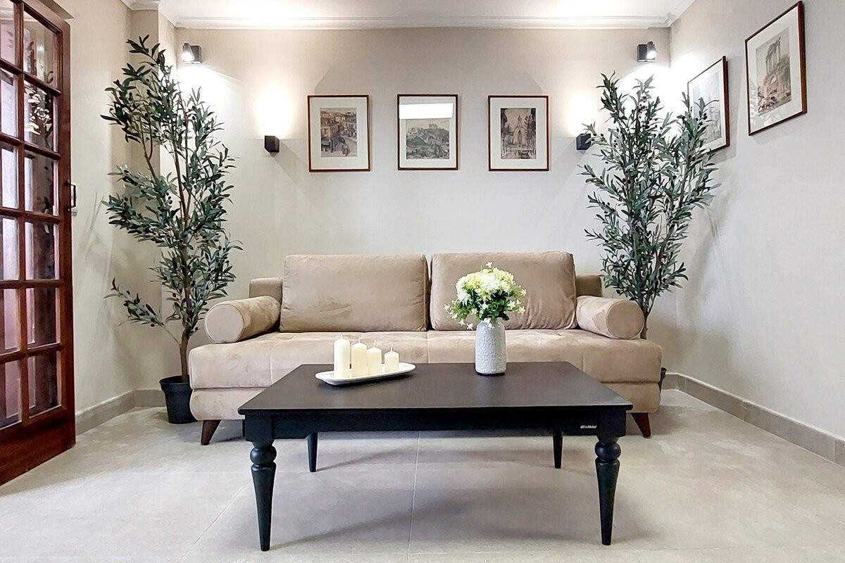 Acropolis Gate gallery image 5