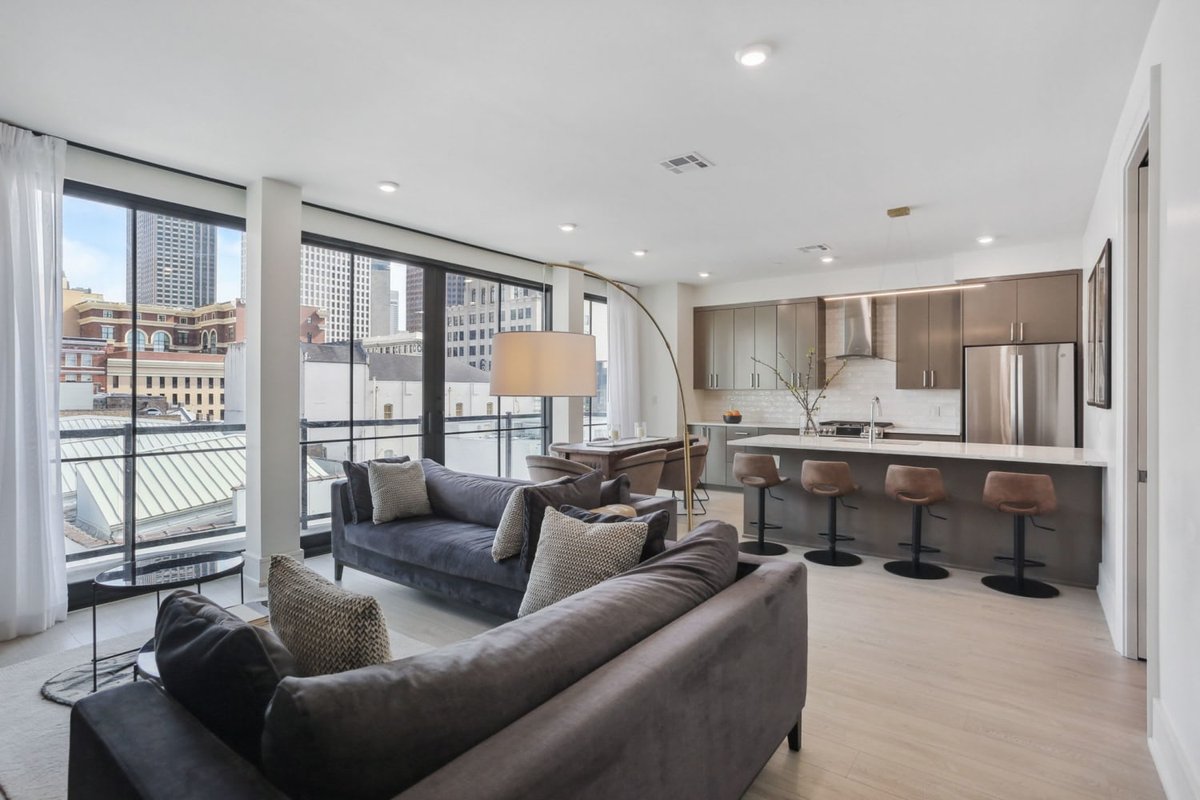 Beautiful CBD Condos with Balcony at The Moderne
