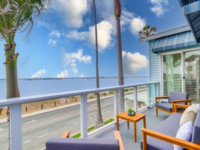 Bayfront Riviera Retreat with POOL!