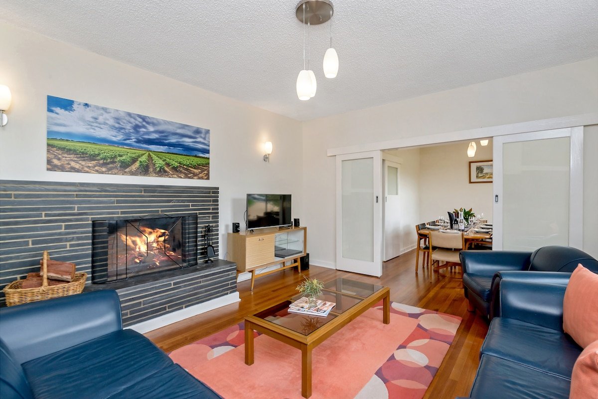 Barossa Idyll 4 beds – town centre, amazing views gallery image 3