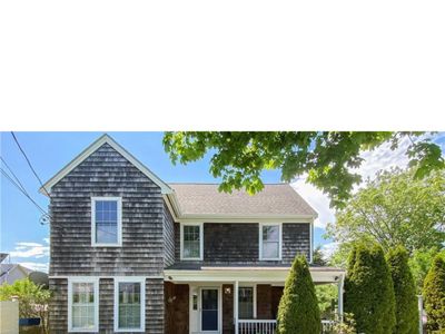 Newport/Middletown Beach House .3 mi to 1st beach!