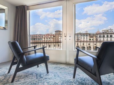 Vasari with stunning view of Florence