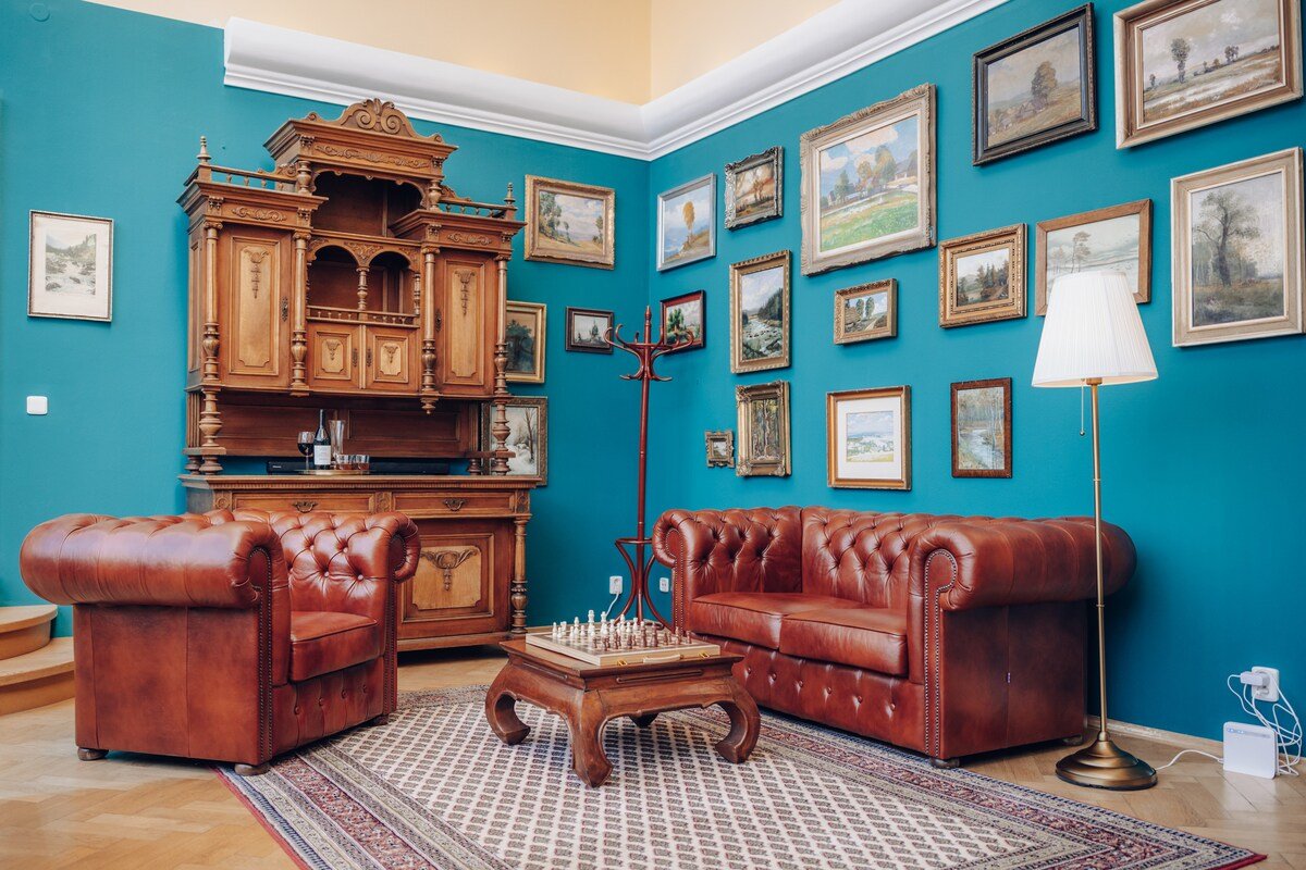 Magnificent historical penthouse Prague downtown gallery image 3