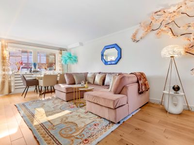 ICONiC Apartment with TERRACe in Harrods