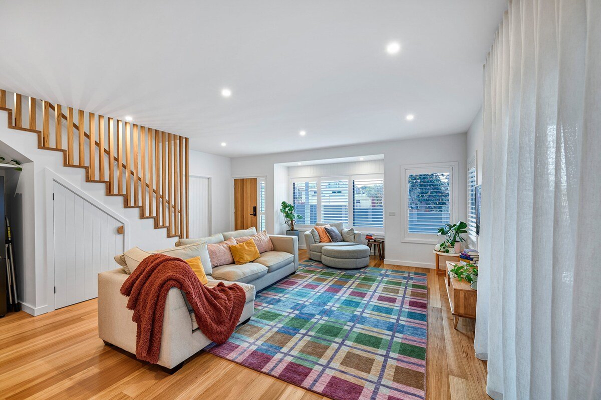 New! Seafoam Getaway gallery image 5