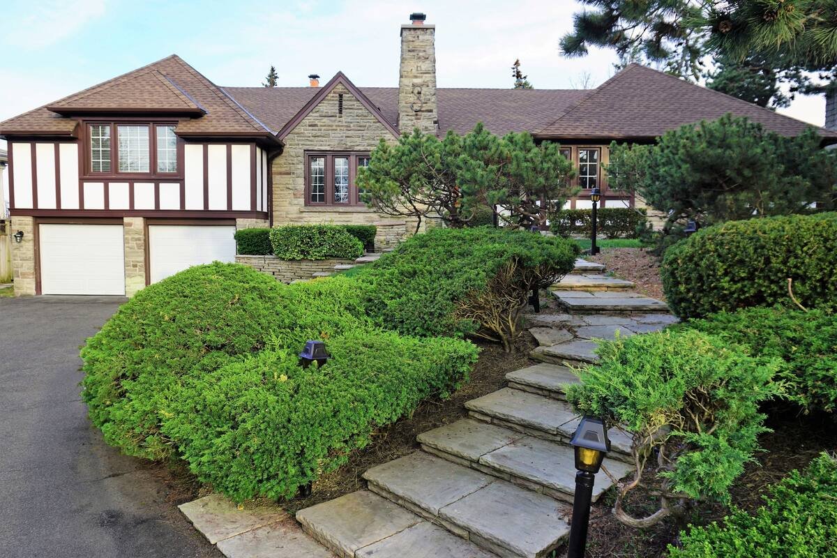 Private Pool Lakeview House gallery image 2