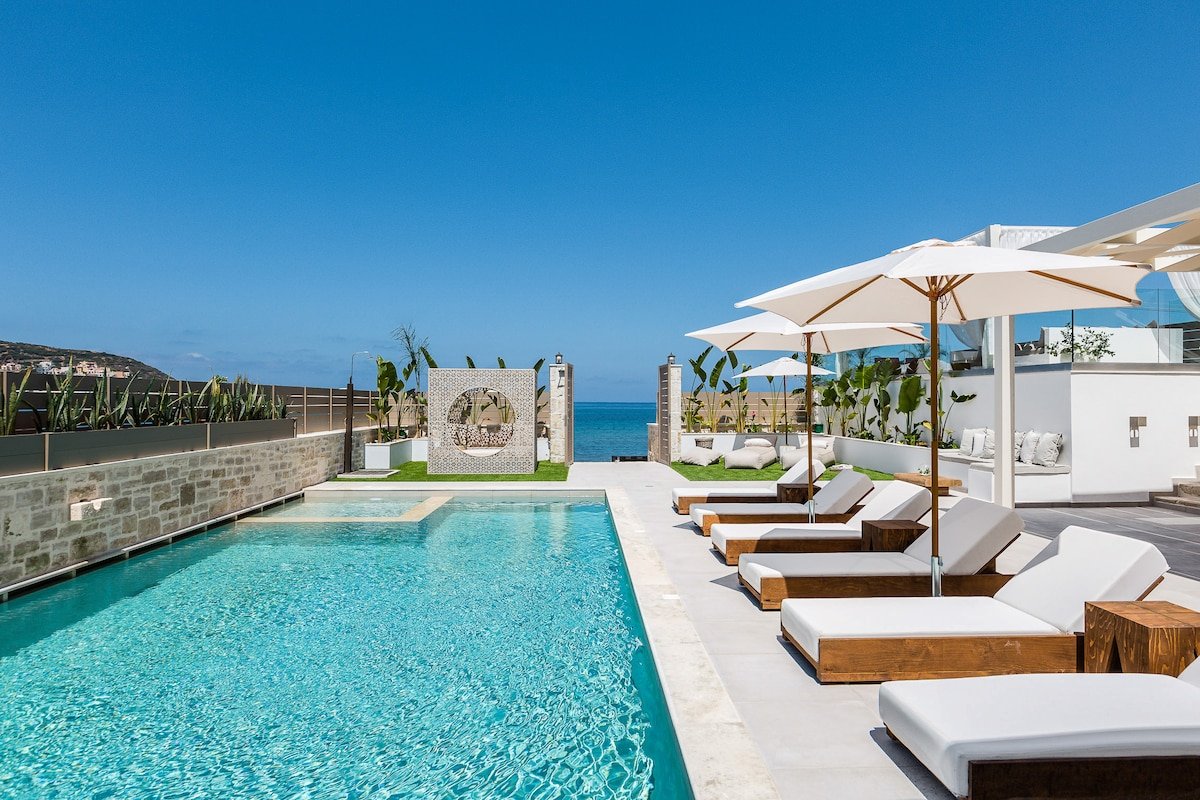 Villa Moana – Beachfront Coastal Dreams by Etouri gallery image 4