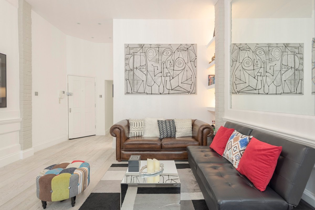 RARE: Oxford Street 2 Bed Apartment- Hyde Park gallery image 3